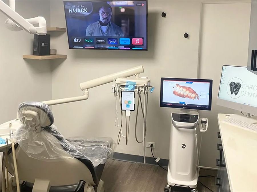 Digital treatment planning on screen at Chroma Dental
